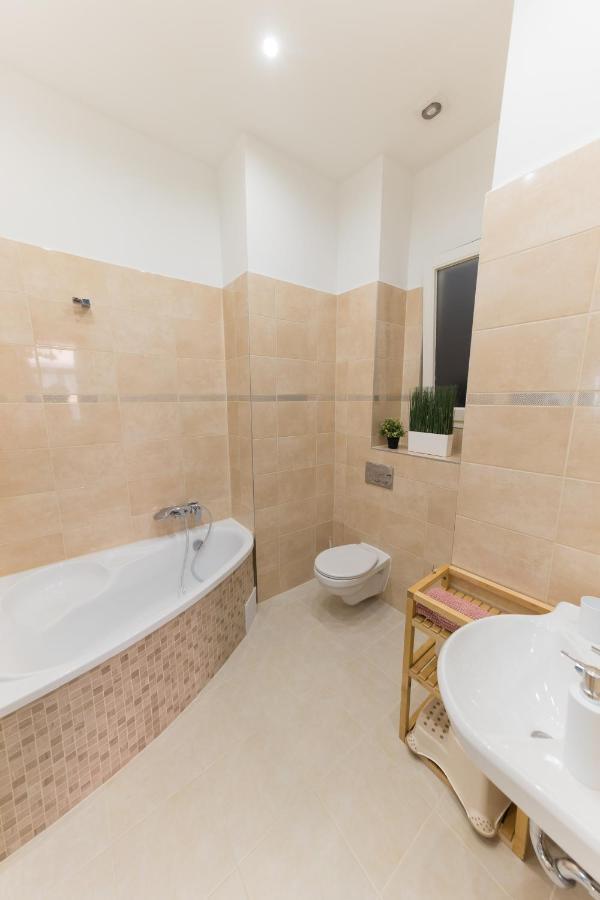 Rumbach Royal Apartment Budapest Esterno foto